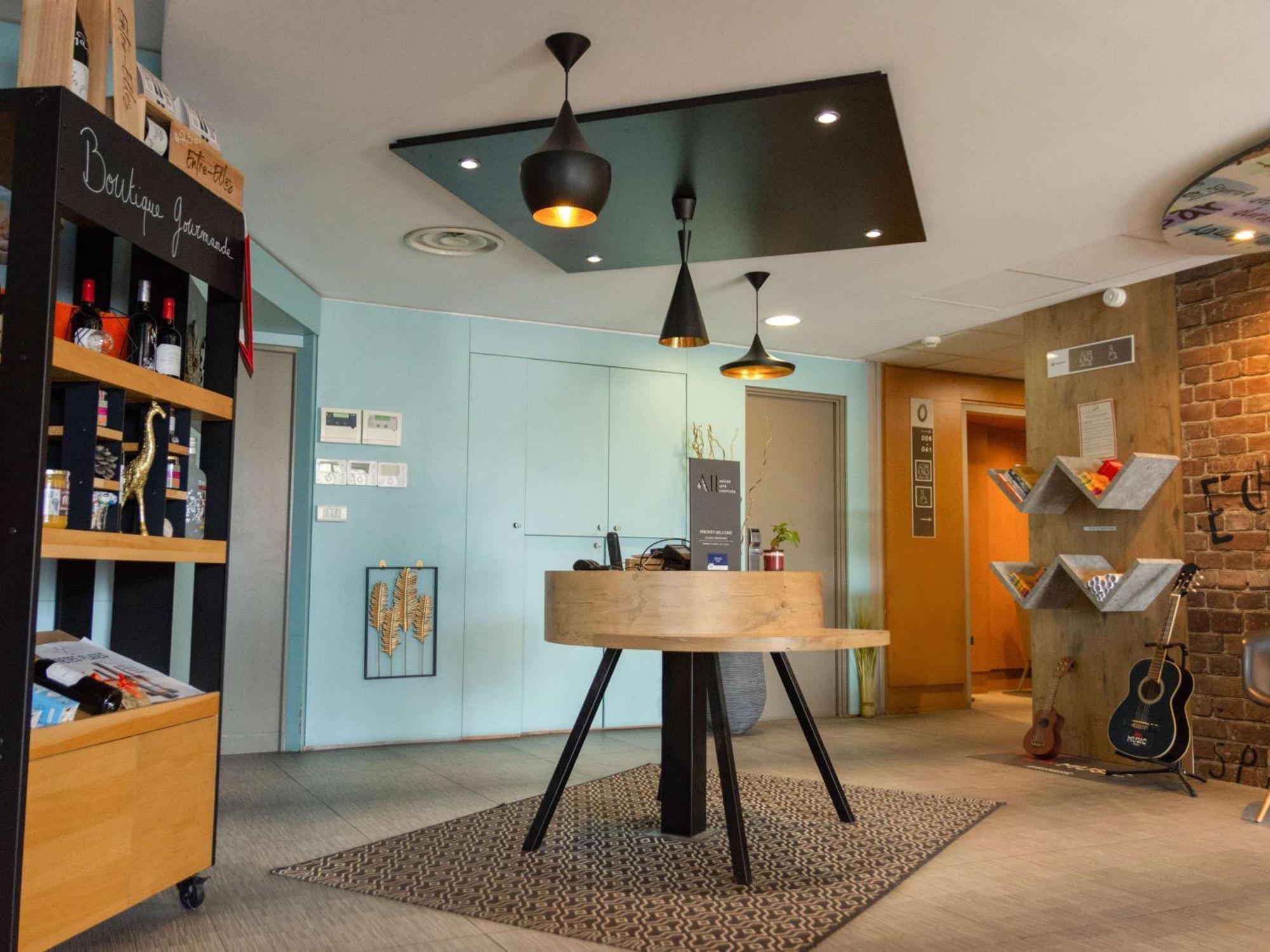 Hotel Ibis נרבון מראה חיצוני תמונה
