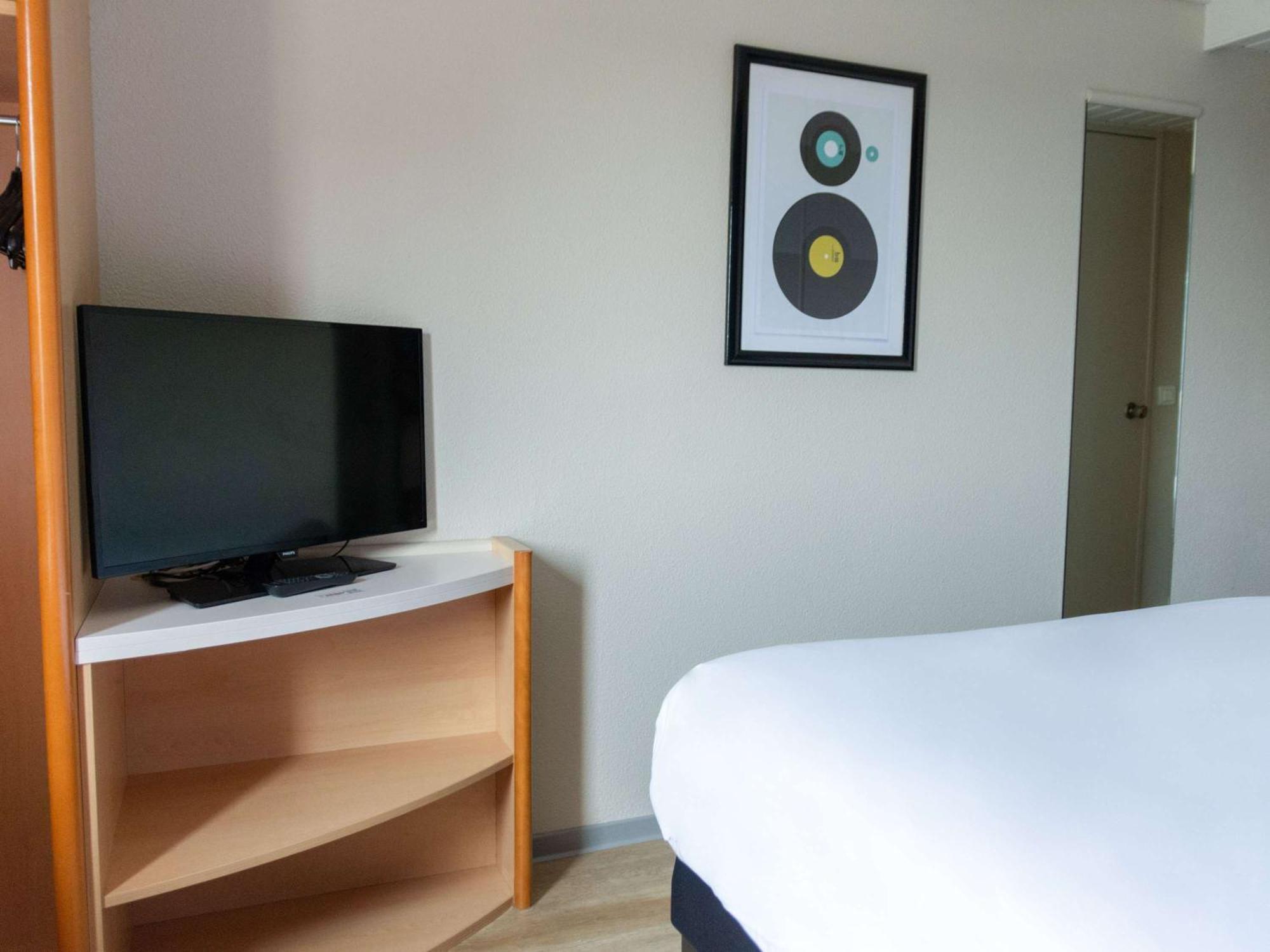 Hotel Ibis נרבון מראה חיצוני תמונה